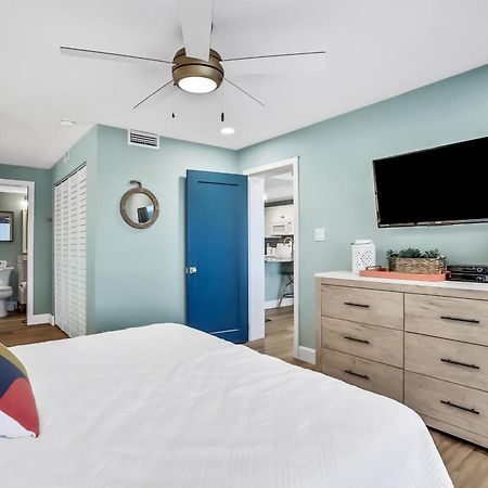 Castle Reef Condos New Smyrna Beach Room photo