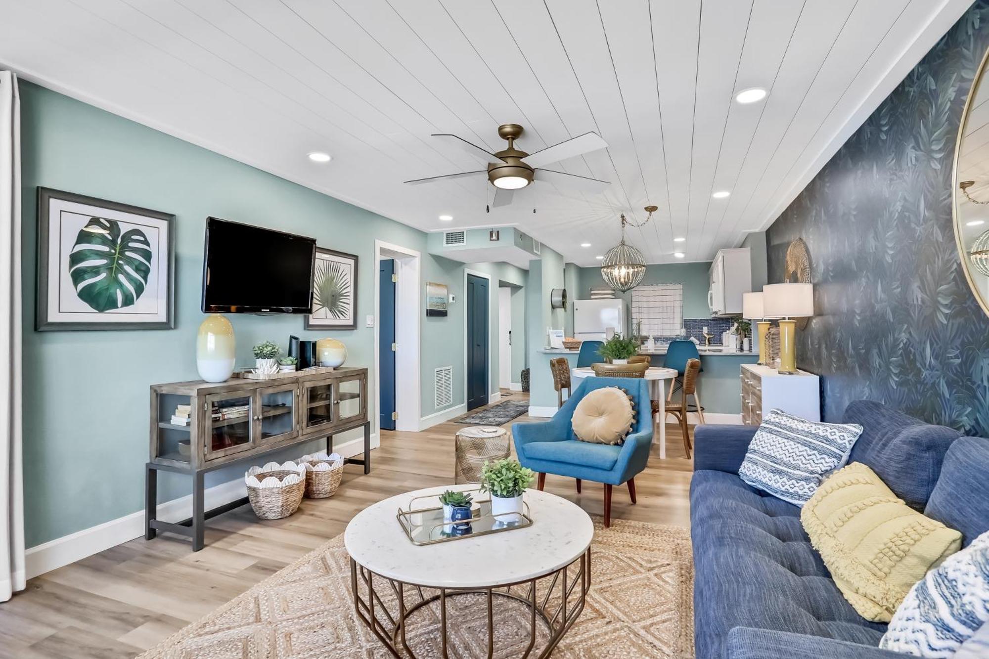 Castle Reef Condos New Smyrna Beach Room photo