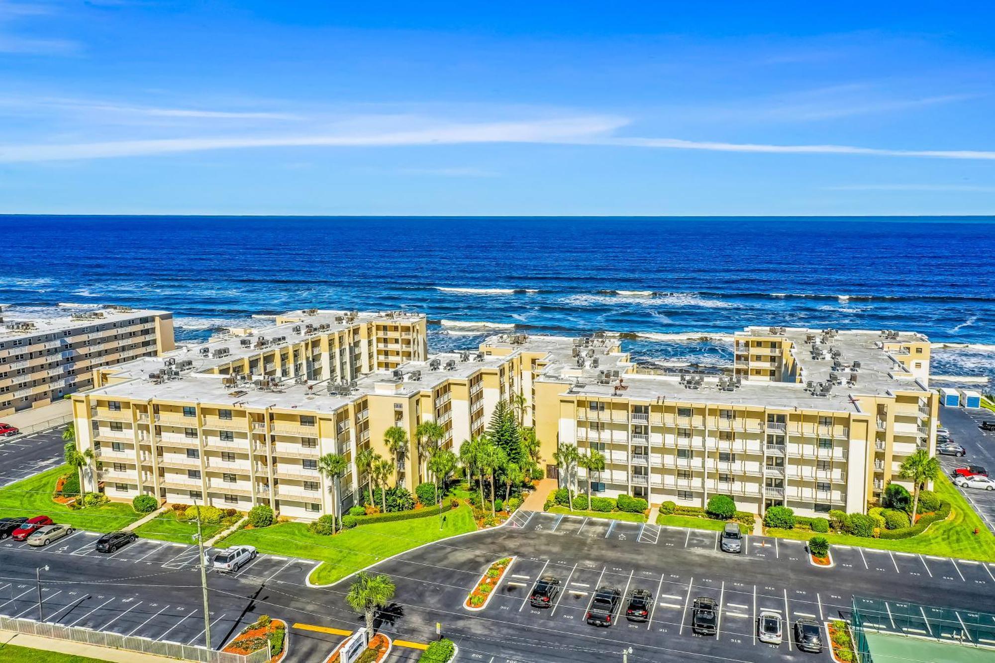 Castle Reef Condos New Smyrna Beach Room photo