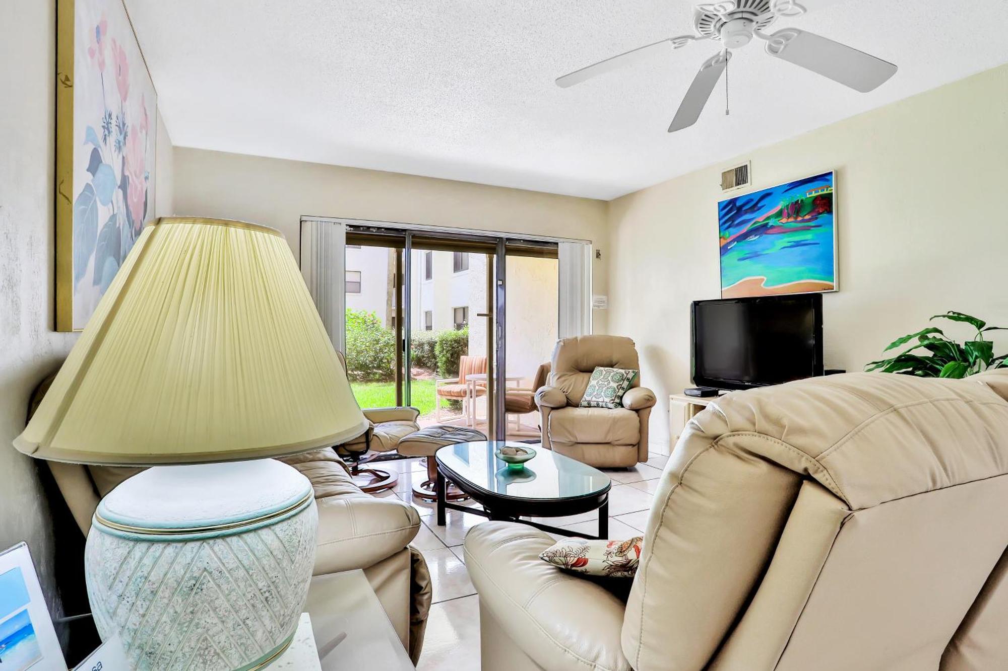 Castle Reef Condos New Smyrna Beach Room photo